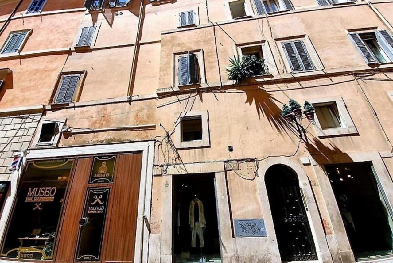 Spanish Step Rooftop Boutique Holiday home