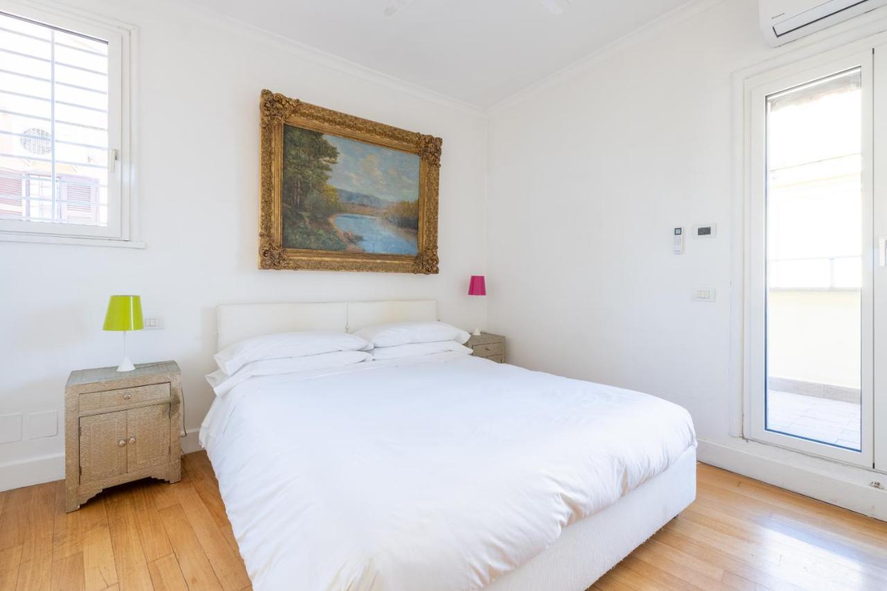 Spanish Step Rooftop Boutique Holiday home *